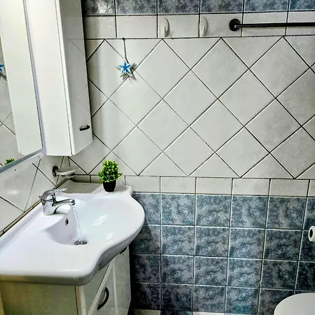 Apartment Golden Getaway *