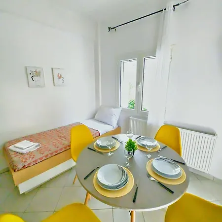 Apartment Golden Getaway